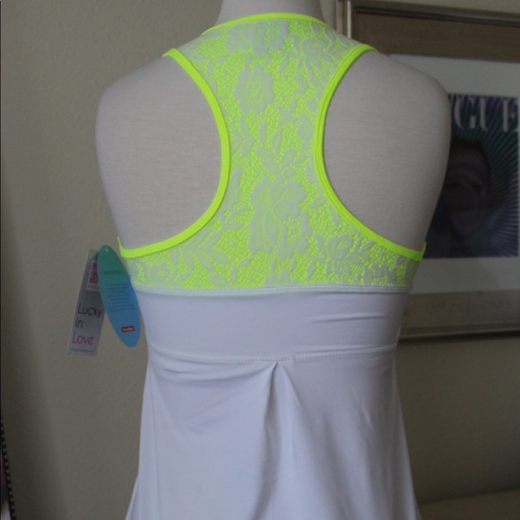 the softest work out top - Picture 5 of 8